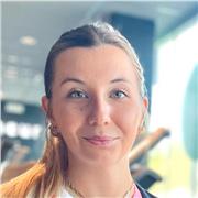 Cours de Français par une diplômée en droit passionnée par la lecture et l'écriture.